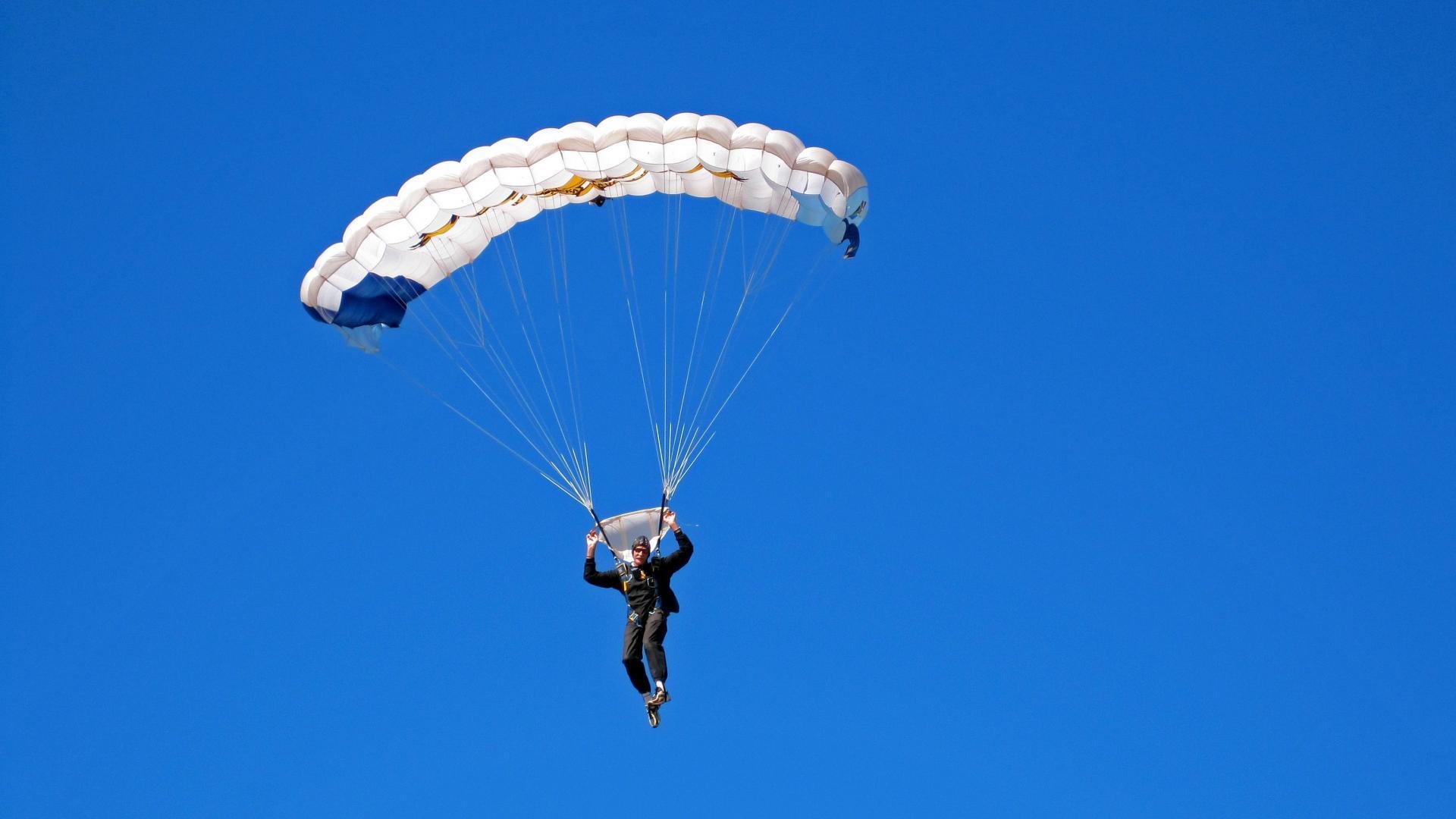 “高精度追踪系统:开启极限运动表现全场景监控新时代”